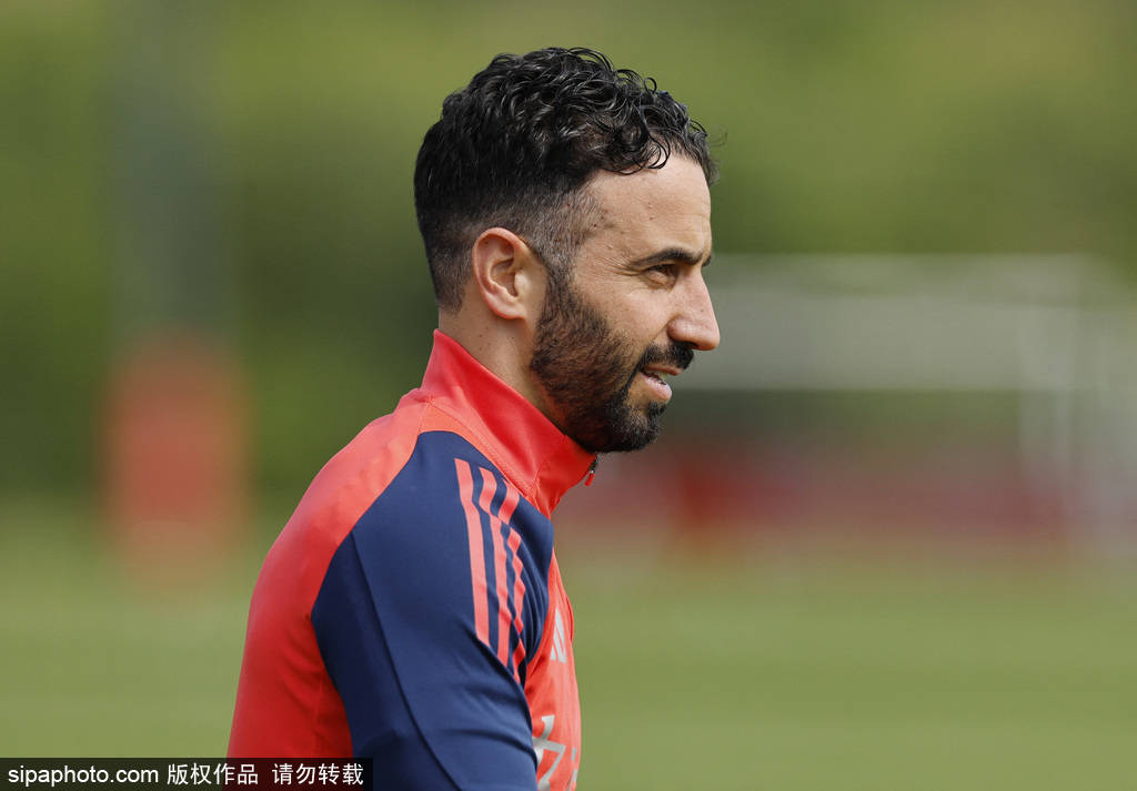 怎么注册皇冠信用网_晴天霹雳！曼联5890万镑心仪神锋遭阿森纳截胡怎么注册皇冠信用网，滕哈赫夏窗B计划曝光？