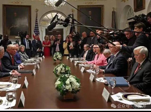 皇冠信用盘代理注册_他被特朗普当众羞辱皇冠信用盘代理注册，全场都在哄笑