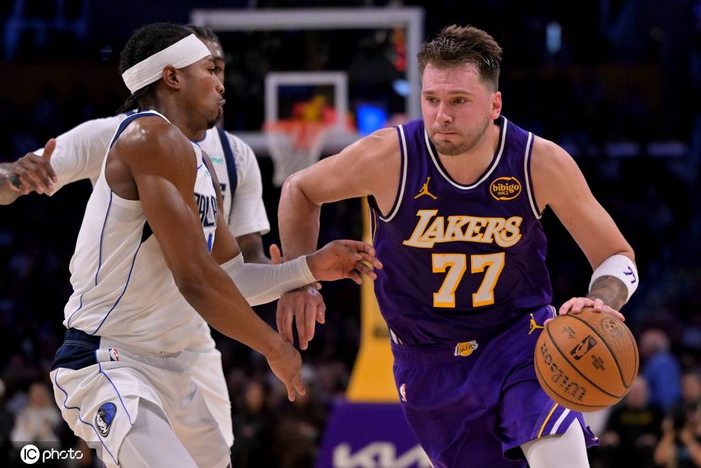 皇冠信用網出租代理
_东契奇35+11老詹13+7 浓眉复出12分湖人胜独行侠