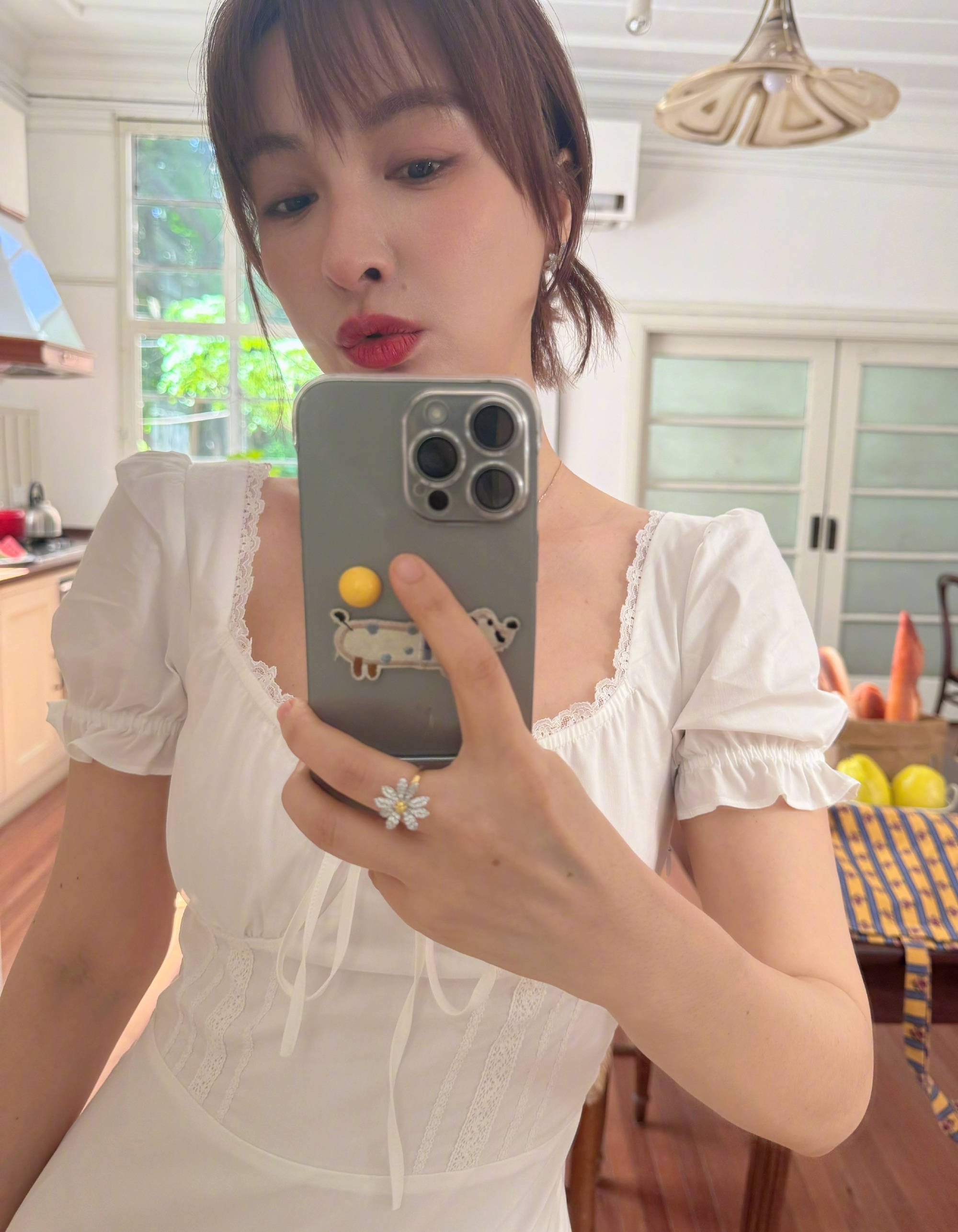 皇冠信用网登3代理
_吴昕被曝“资产十位数”：没老公没孩子财富自由有多爽皇冠信用网登3代理
？