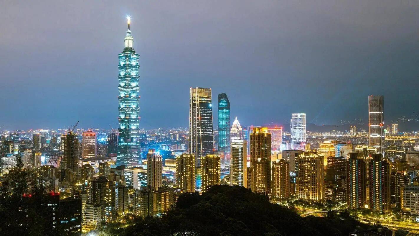 皇冠hga030_郑丽文扛大旗！台当局提统一时间皇冠hga030，岛内接通知，核心资产移交美日