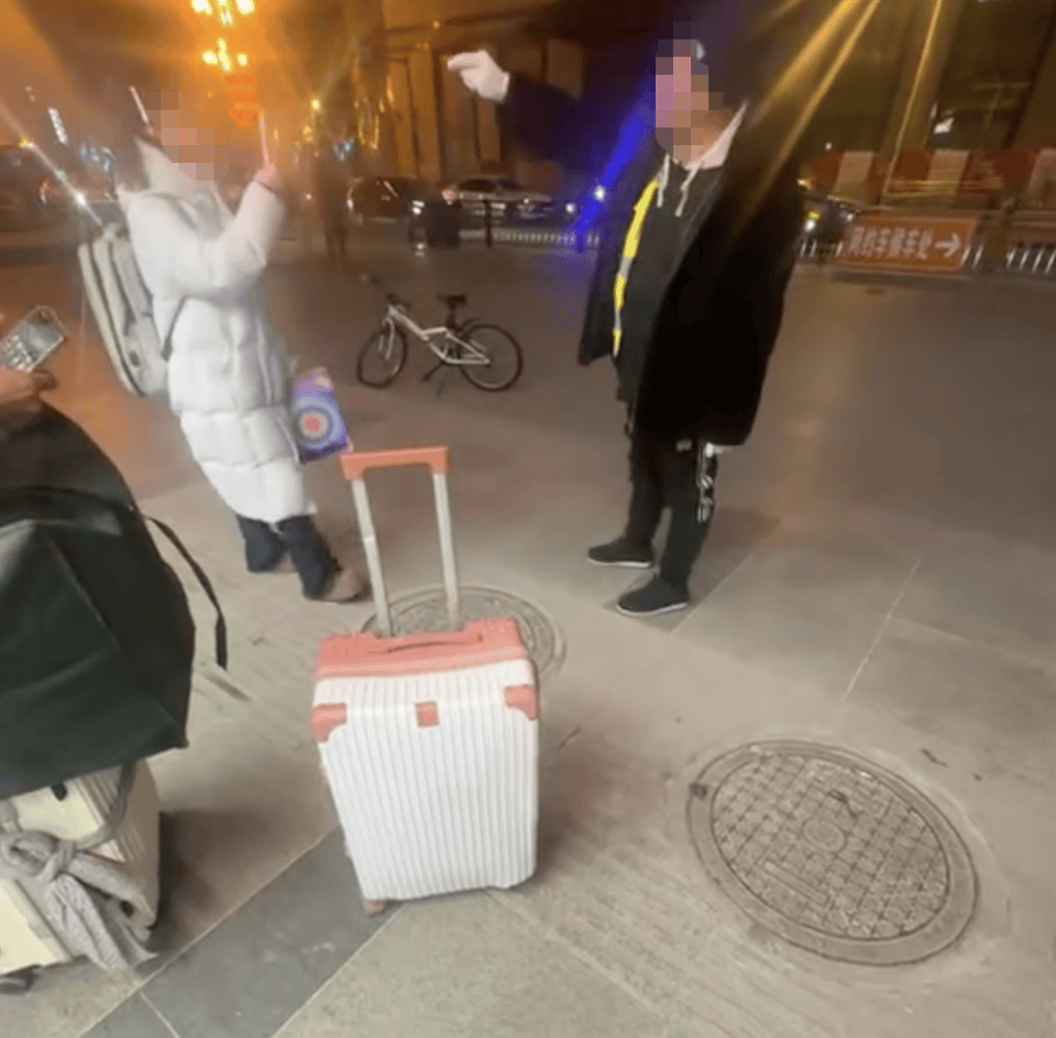 电竞足球盘口_无业男子叫嚣“我给你们扬了”电竞足球盘口,长春警方:拘留!