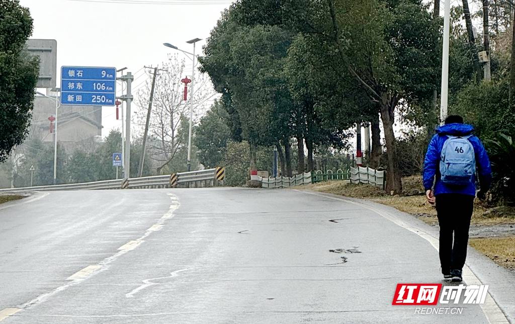 介绍个信用网网址_两个湖南“蛮子”的湘超赌约：结果一人徒步300公里介绍个信用网网址，一人徒步180公里