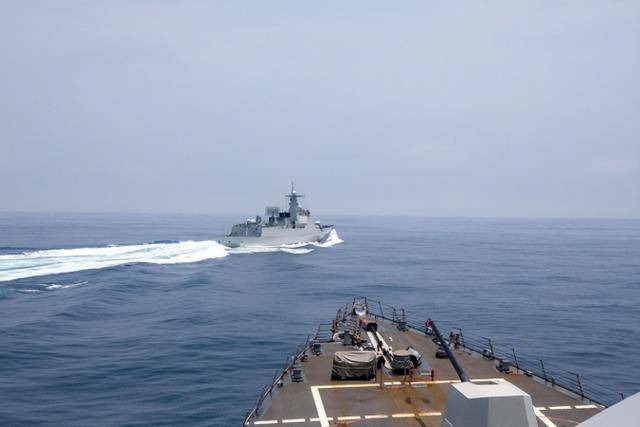 皇冠信用网会员注册网址_特朗普离场与中方通话！美舰硬闯台海皇冠信用网会员注册网址，解放军反制吓到台当局？