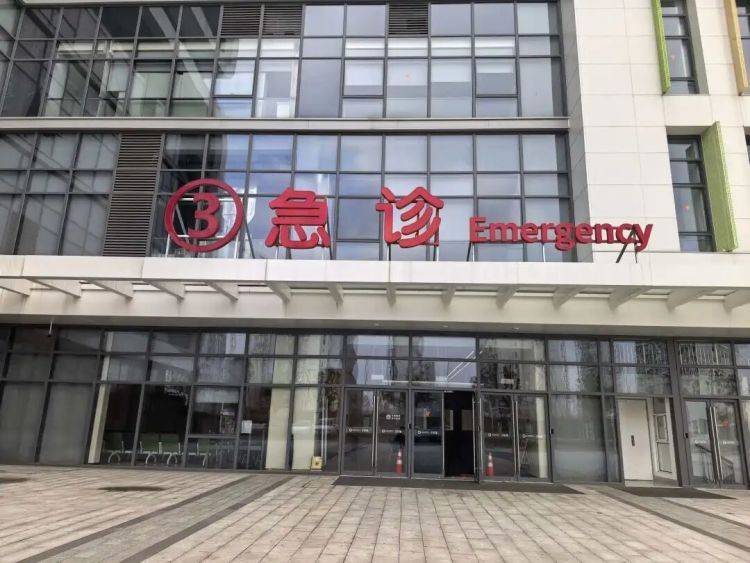 皇冠信用代理出租_浙江13岁女孩天冷洗澡皇冠信用代理出租,父亲一个举动差点要了她的命!有医院一个月内收治7个孩子