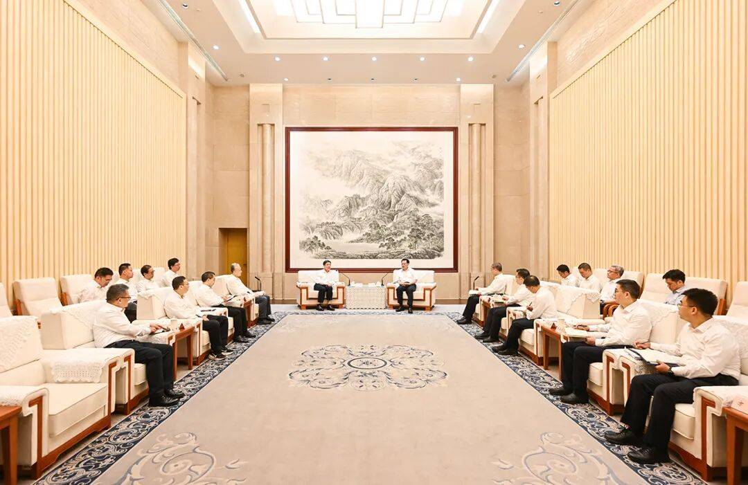 皇冠足球平台在哪里注册_袁家军会见四川大学党委书记甘霖、校长汪劲松一行