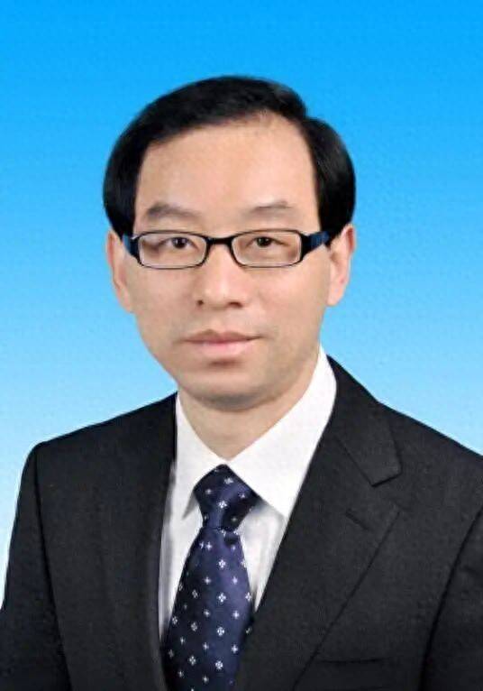 皇冠mos077
_湖北省宜昌市市长陈红辉、孝感市市长林中麟、孝感市委副书记(正厅长级)王云清皇冠mos077
,拟进一步使用